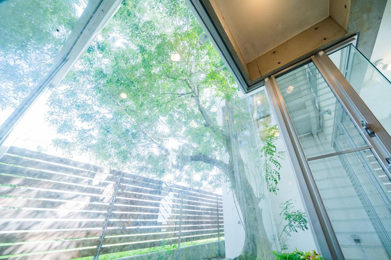 Em Tree House Villa Uruma Dış mekan fotoğraf