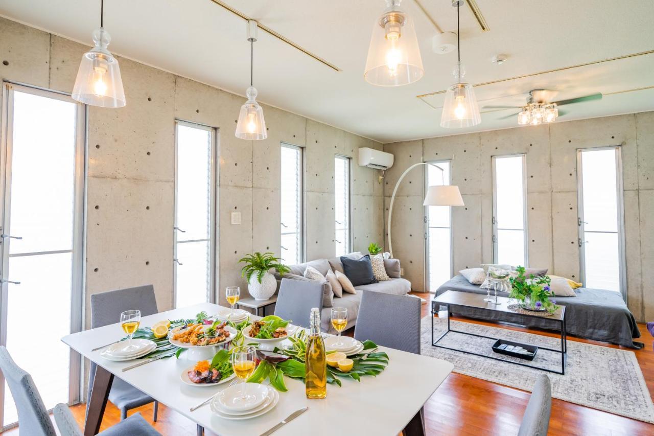 Em Tree House Villa Uruma Dış mekan fotoğraf